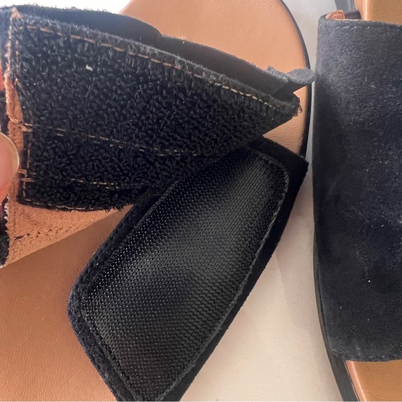 Vionic Roni Black Suede Ruffle Sandal Slide Size 9 - Picture 7 of 11